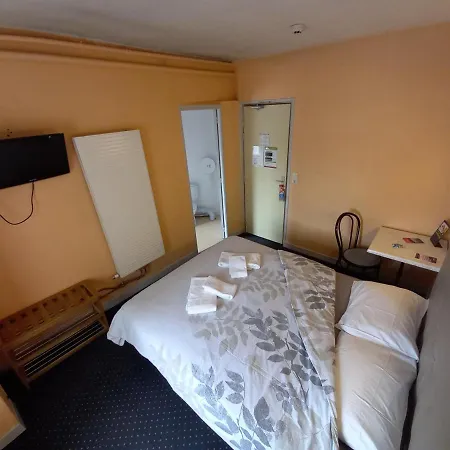 Le Terminus Fasthotel Centre Hotel 2*