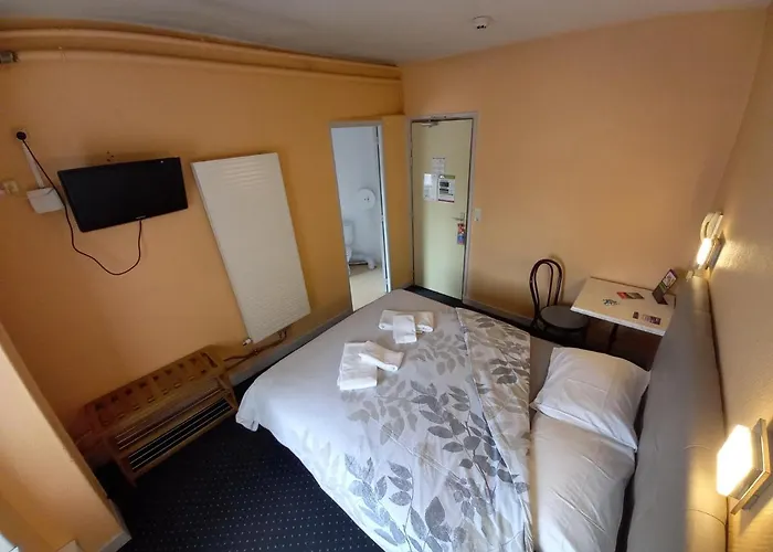 Le Terminus Fasthotel Centre Hotel 2*